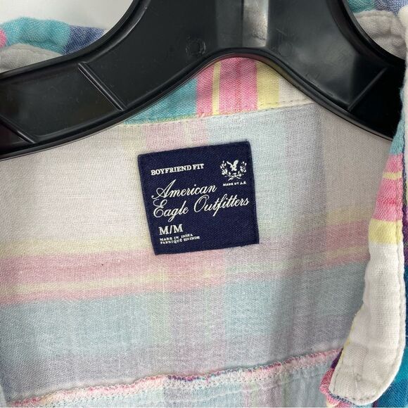 American Eagle Women’s Boyfriend Fit Colorful Plaid Cotton Button Front Short M - Picture 2 of 3